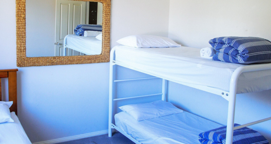 3 Bed Waterfront Cabin- South Coast Retreat - 5