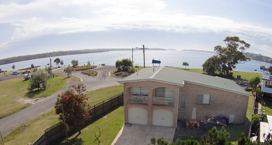 3 Bed Waterfront Cabin- South Coast Retreat - 7