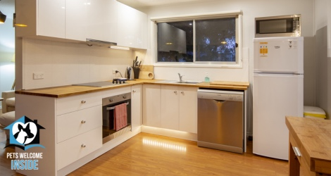 Pet Let - Gregory St, Port Elliot - 3