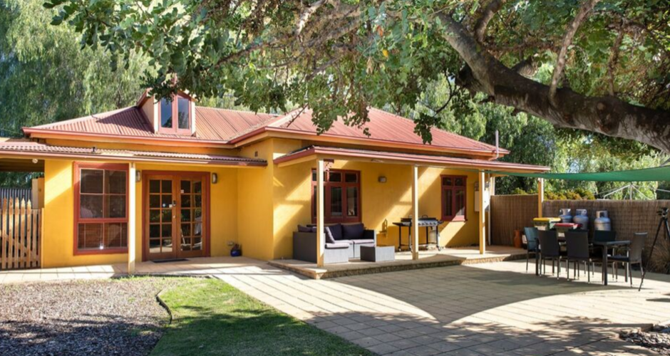 Rivergum Cottages image